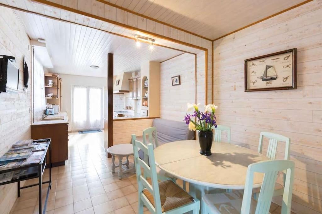 St Malo Maison Avec Jardin Proche Gare Intramuros Chien Admis Parking Gratuit Holiday home